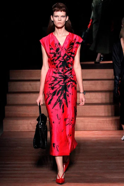 Look 26
